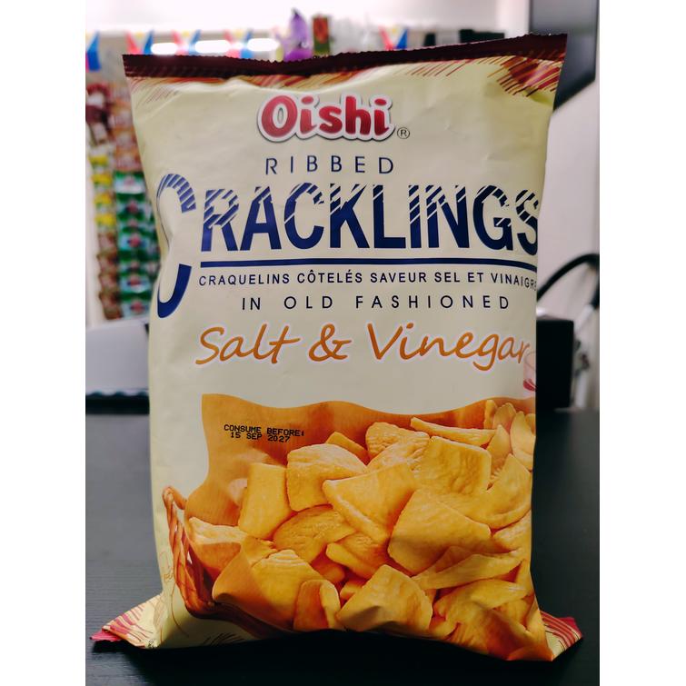 Oishi ribbed cracklings salt and vinegar 90g.